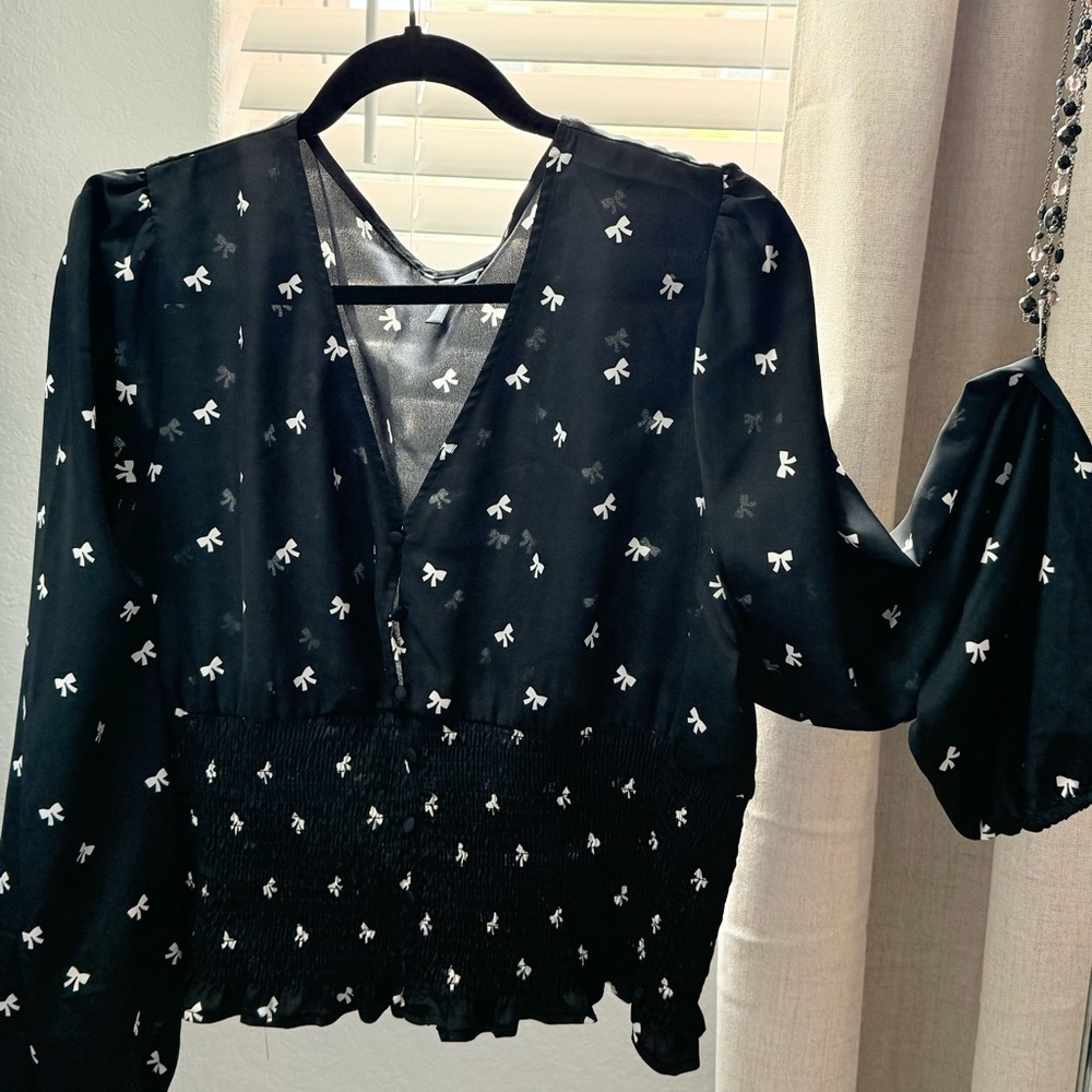 Versona Blue Ruffled Long Sleeve Fitted Blouse